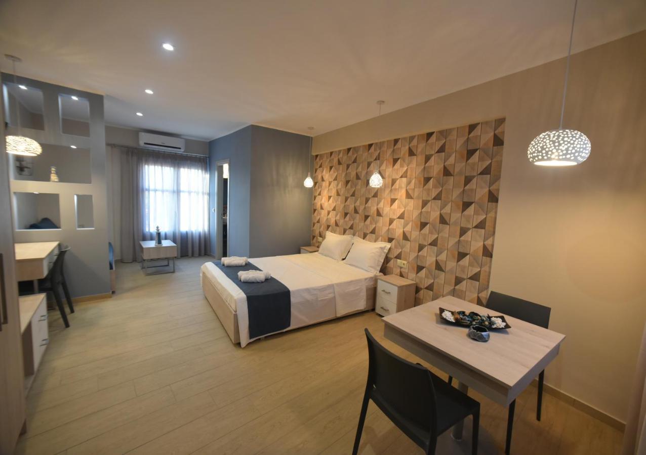 Aparthotel Shining Star Petra Esterno foto
